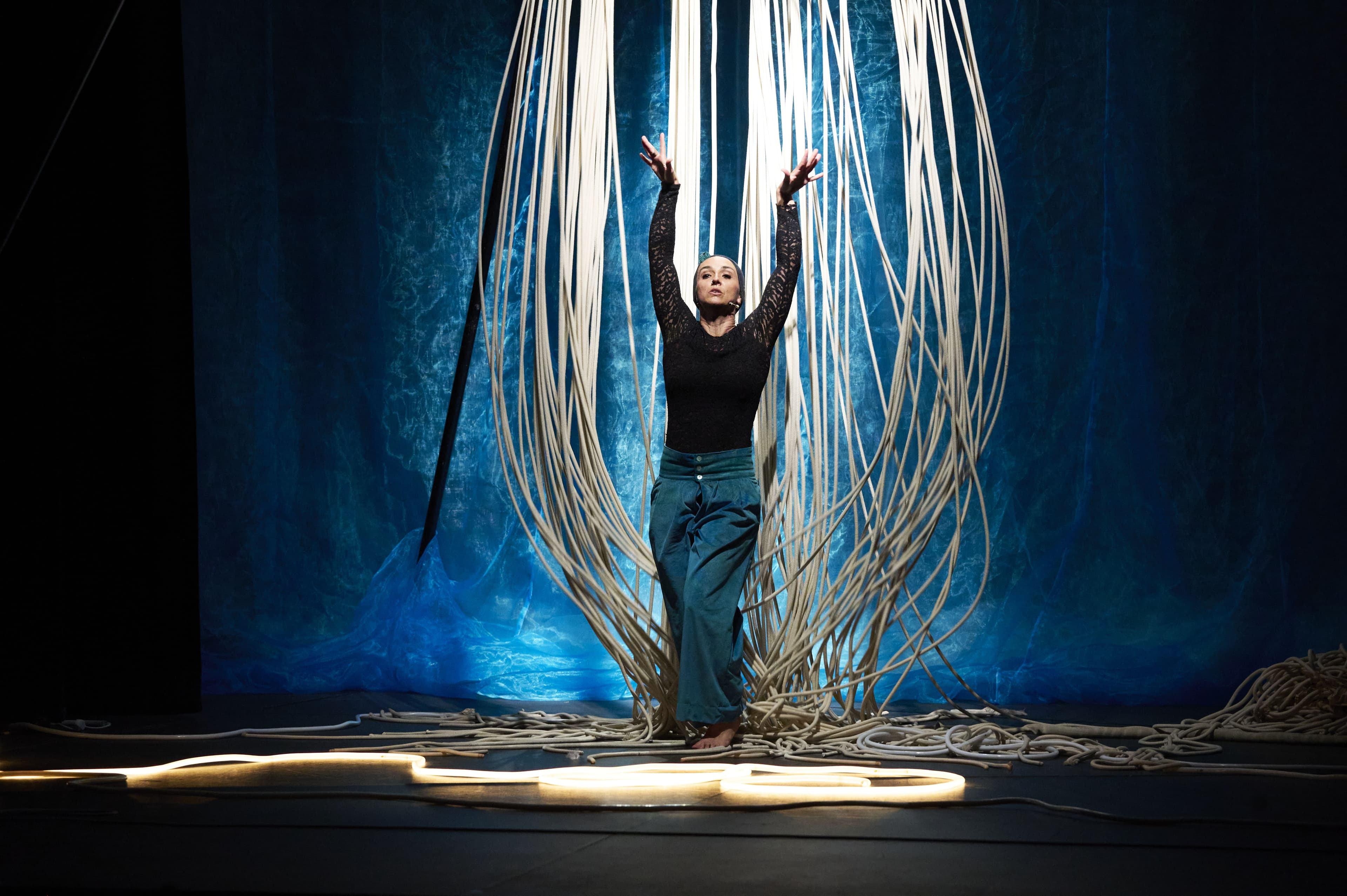 Mar, o de Cómo Sobrevivir a un Tsunami